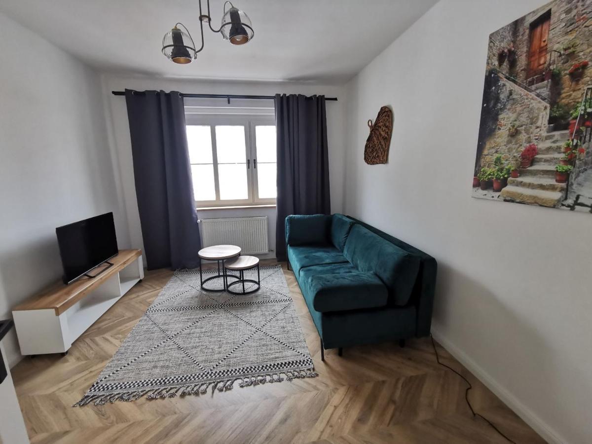 Apartament Black&White Jelenia Góra Exterior foto